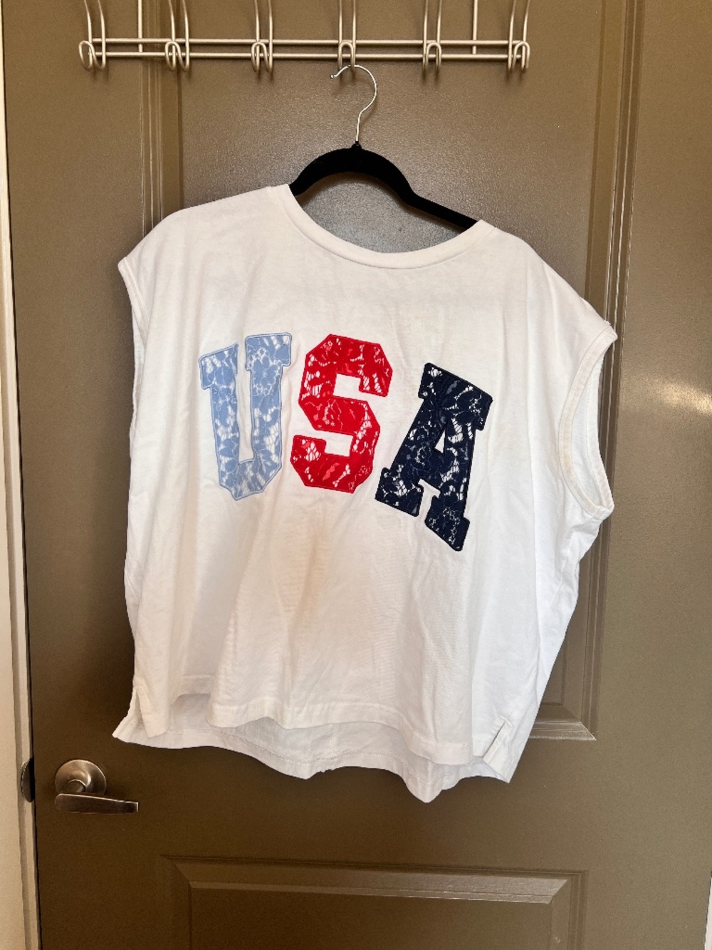 Peach Love California USA Lace Applique Tee Size L — As-Is